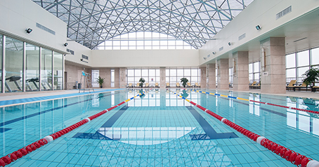 Igerilekuko ur arazketa Ezagutzak partekatzea: igeriketa ingurune argia eta osasuntsua sortzea